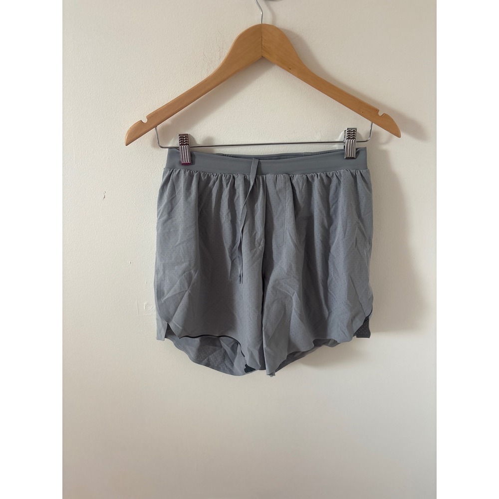 Lululemon Gray Perforated Athletic Running Shorts Size S 5 Inch Inseam